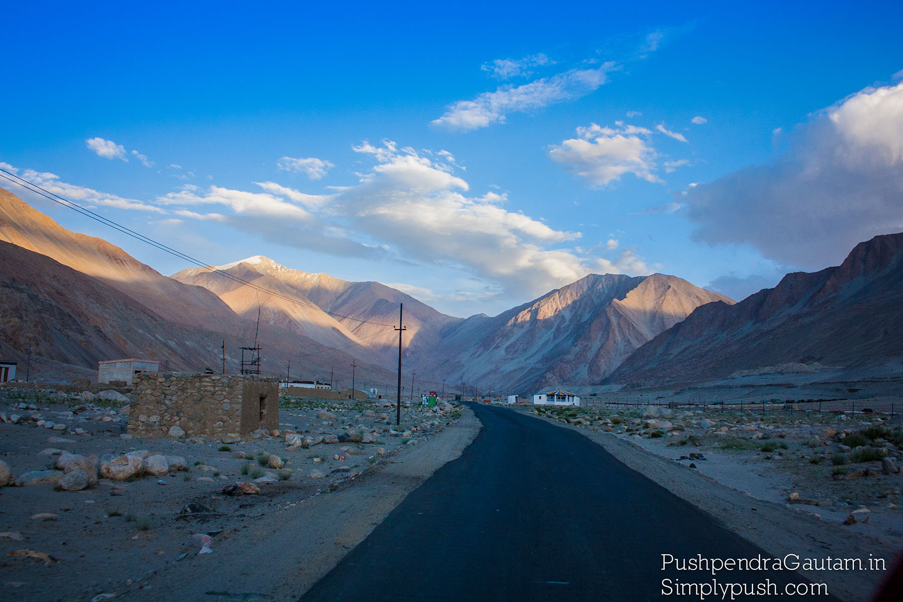 Leh-manali-road-trip-pics-manali-leh-route-plan-how-to-plan-a-trip-to-leh-manali-highway-on-bike-pushpendragautam-pics-event-photographer-india